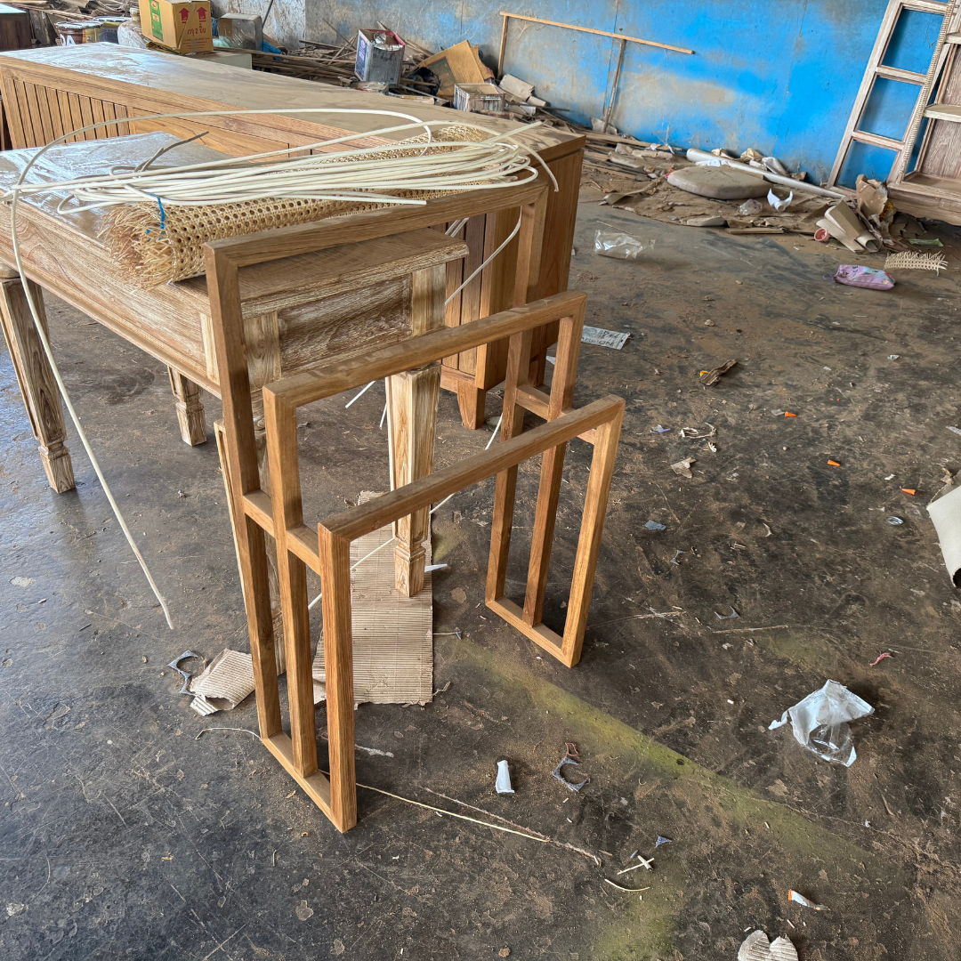 Kra Reclaimed Teak Towel Rack