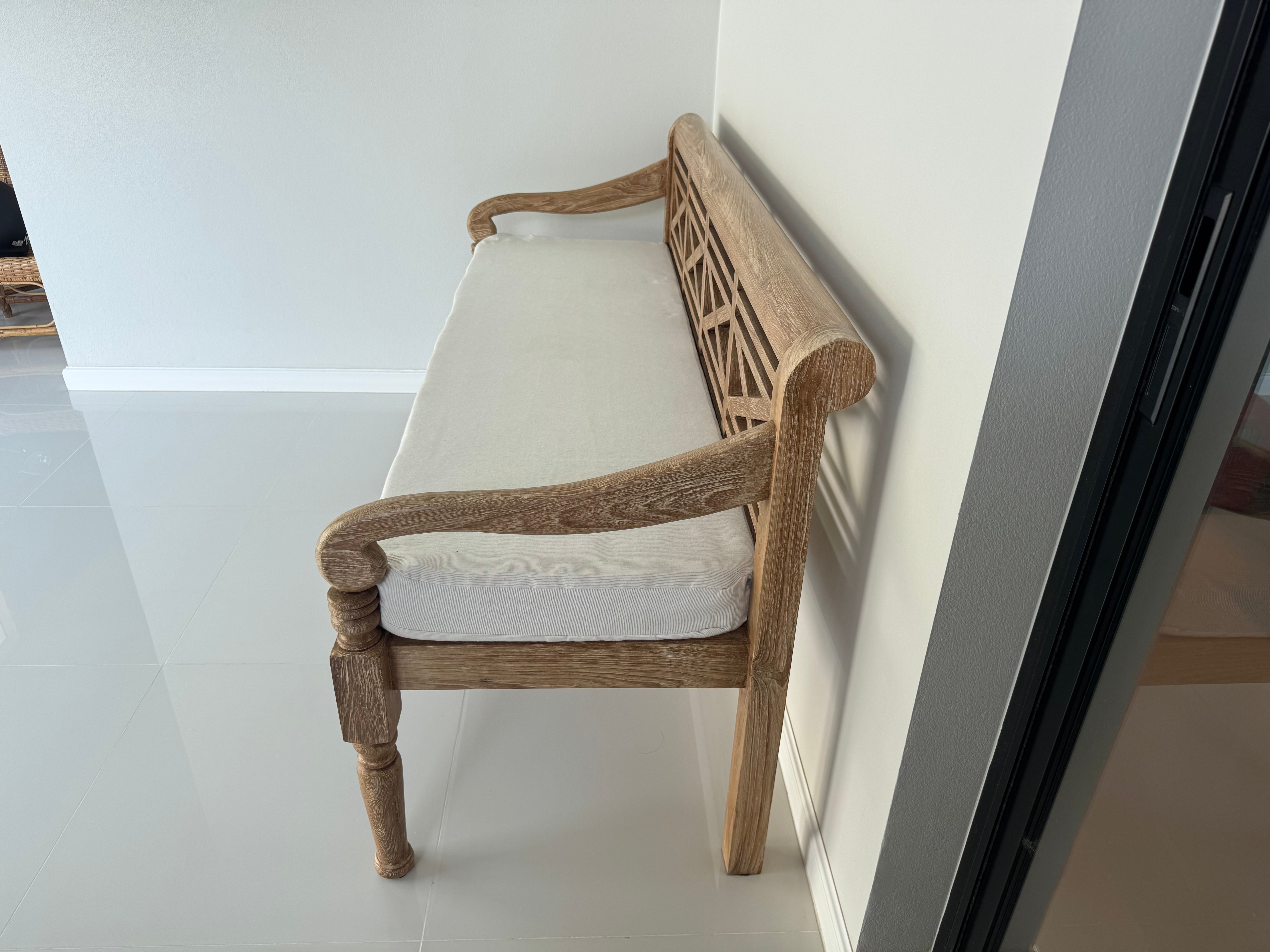 ที่นอนกลางวัน (Daybed) พีพีดาดฟ้า (Bench Seat)
