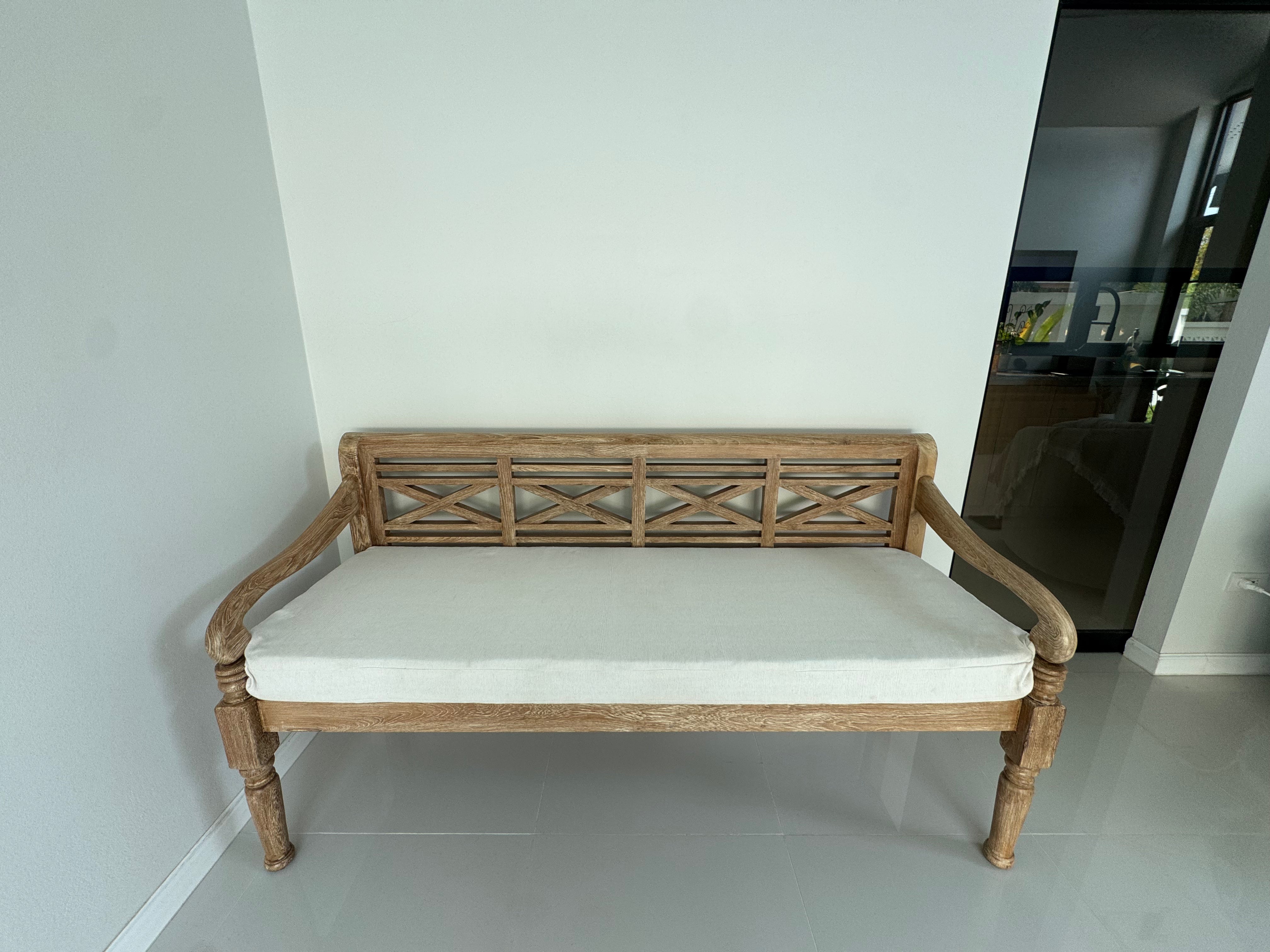 ที่นอนกลางวัน (Daybed) พีพีดาดฟ้า (Bench Seat)