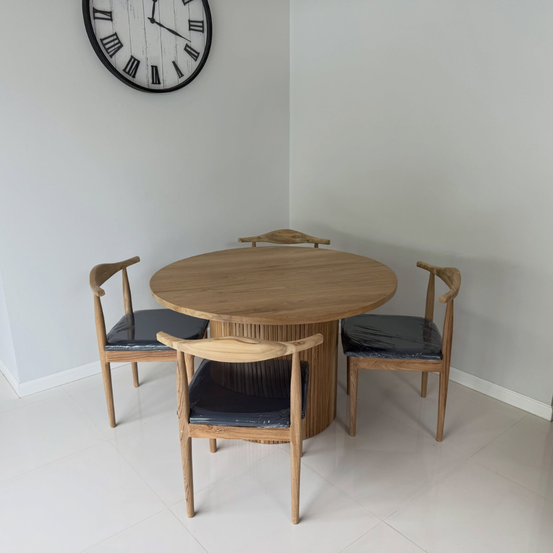Lanna Reclaimed Teak Round Dining Table
