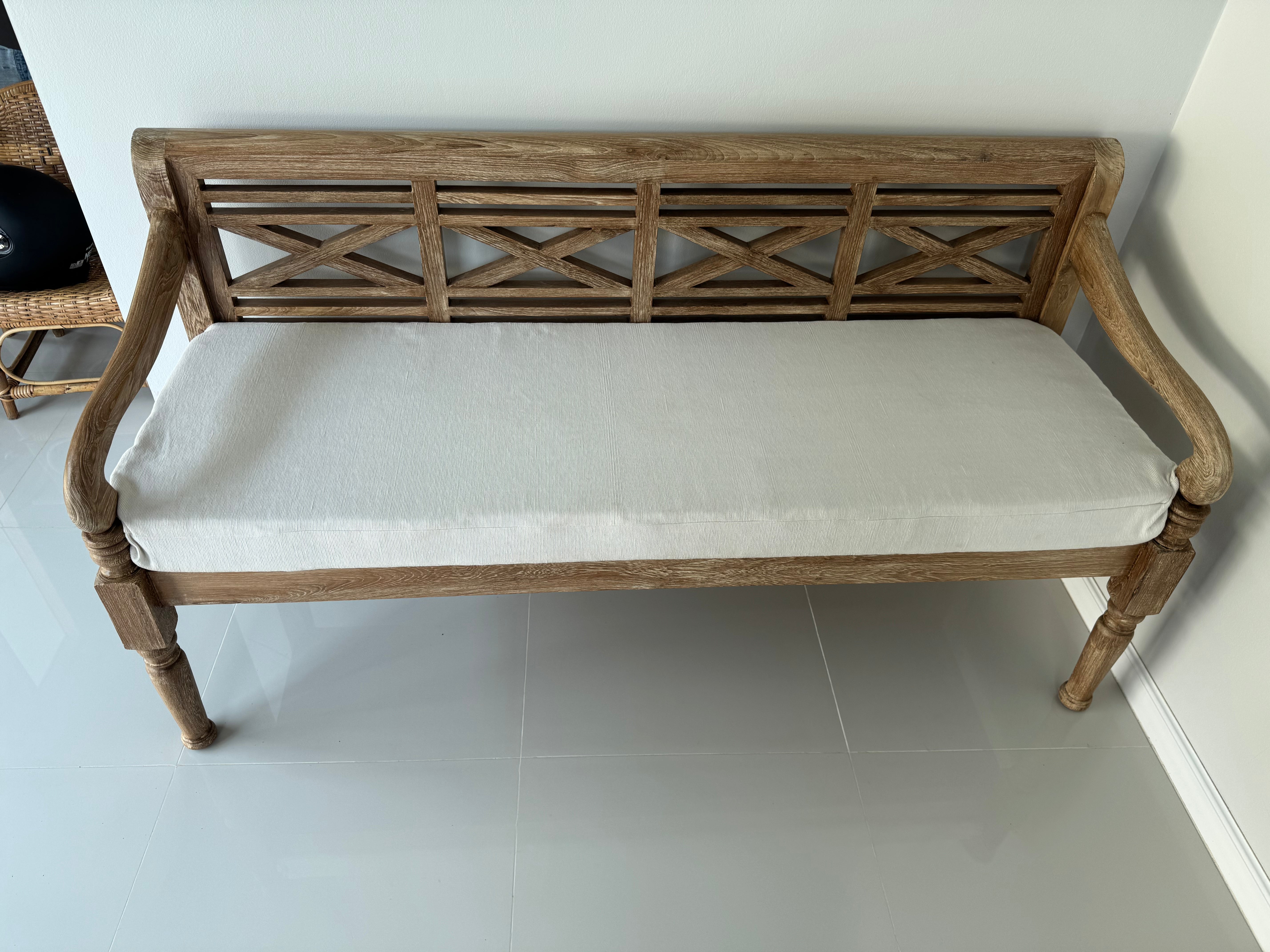 ที่นอนกลางวัน (Daybed) พีพีดาดฟ้า (Bench Seat)
