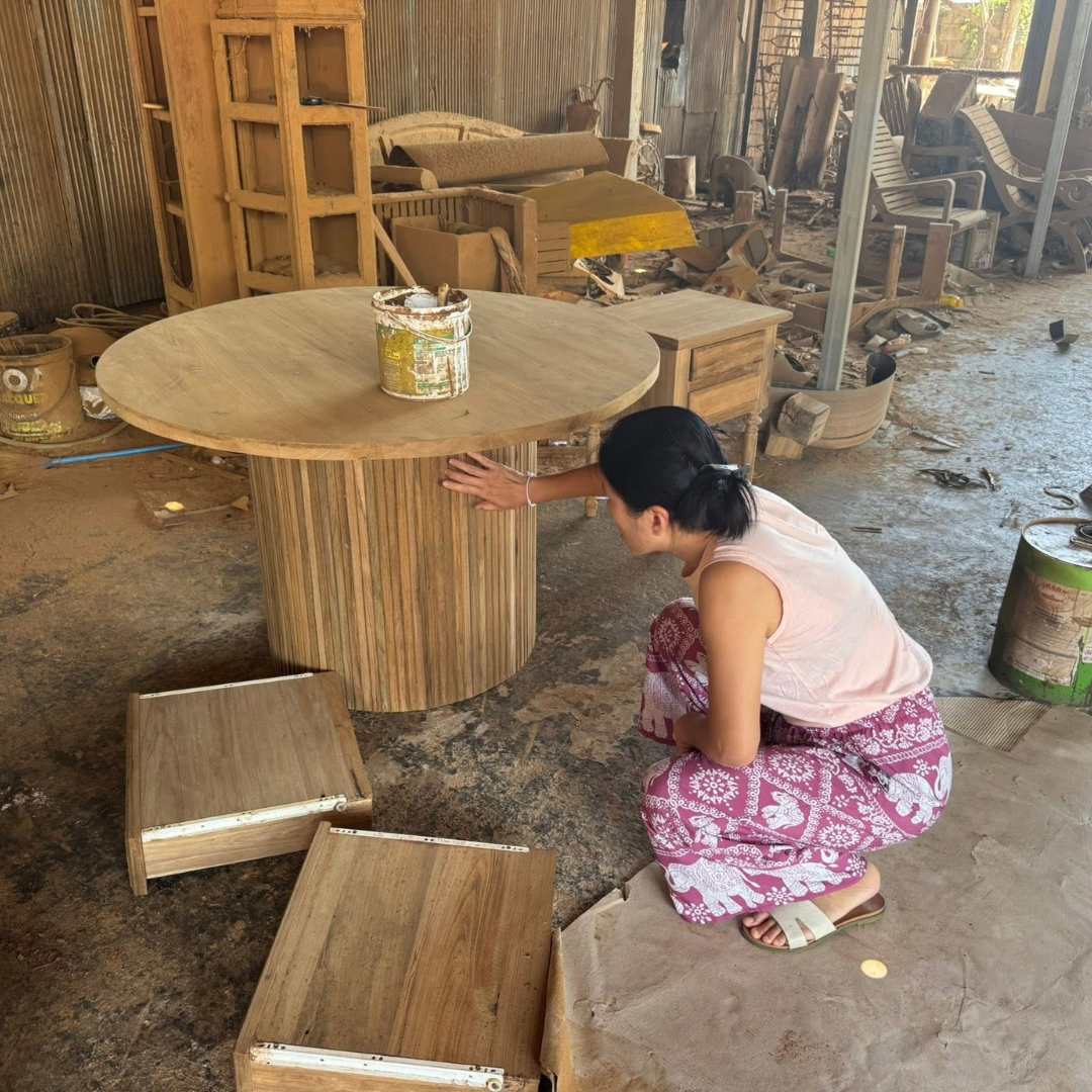 Lanna Reclaimed Teak Round Dining Table